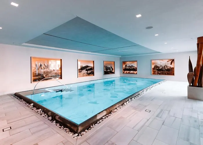 Boutique Hotel Nives - Luxury & Design In The Dolomites Selva di Val Gardena